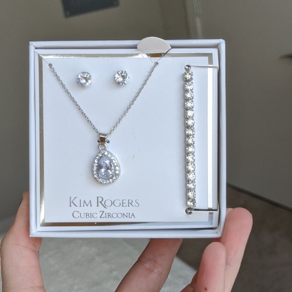Kim Rogers Jewelry - Never Used Jewelry Set